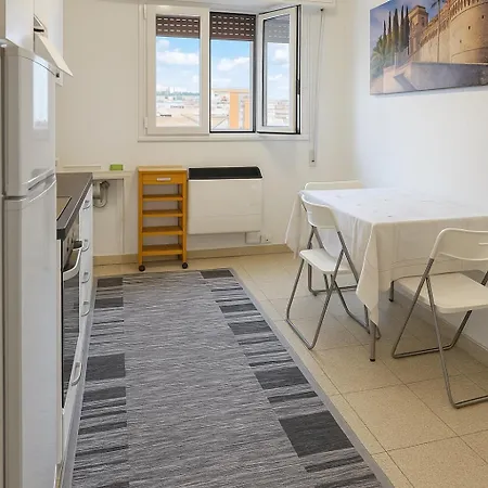 Tranquillo Vicino Metro 公寓 *