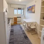Apartment Elegante Bilocale A Metro E Relax Brescia